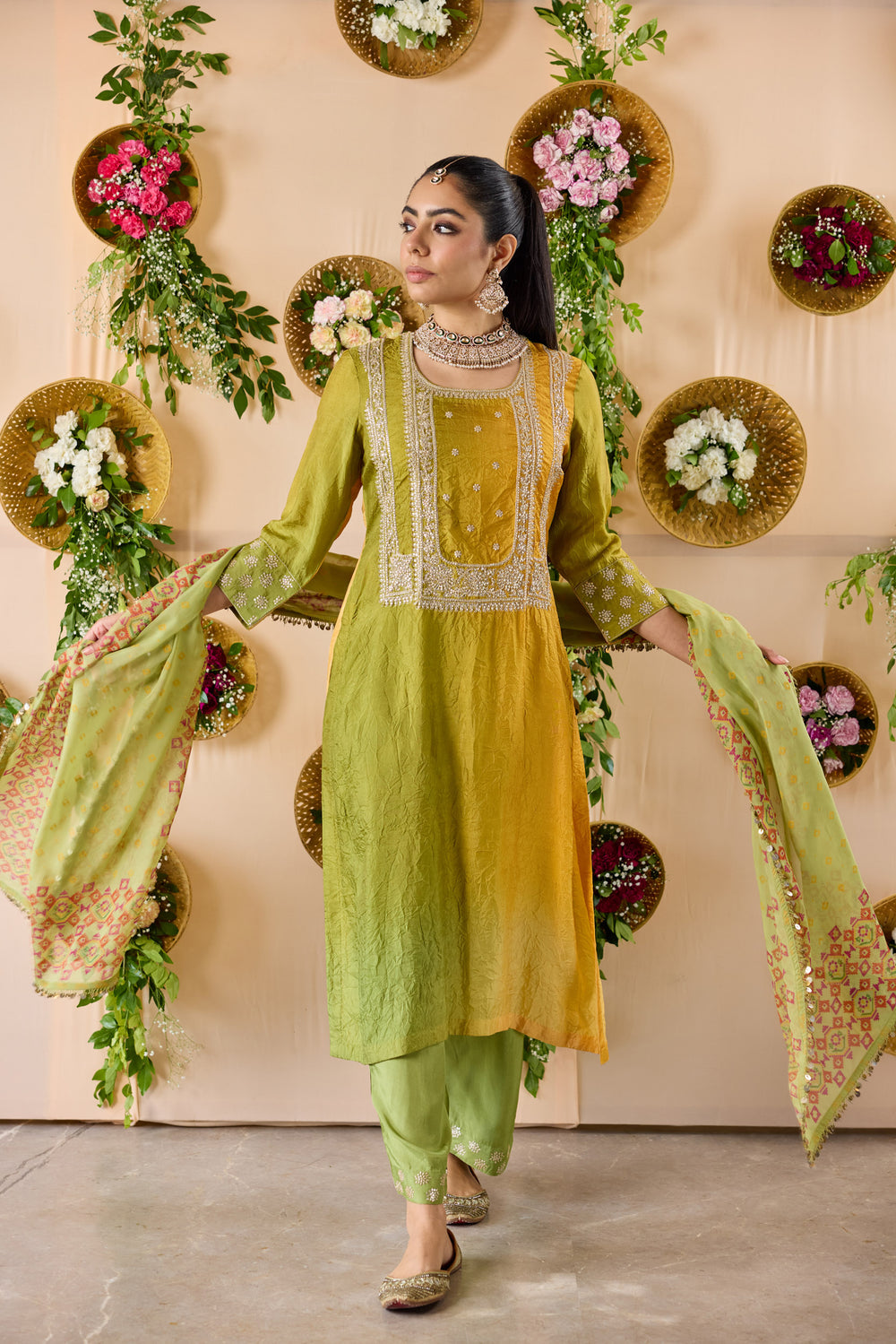 Jadau ombre kurta with pants and Patola dupatta