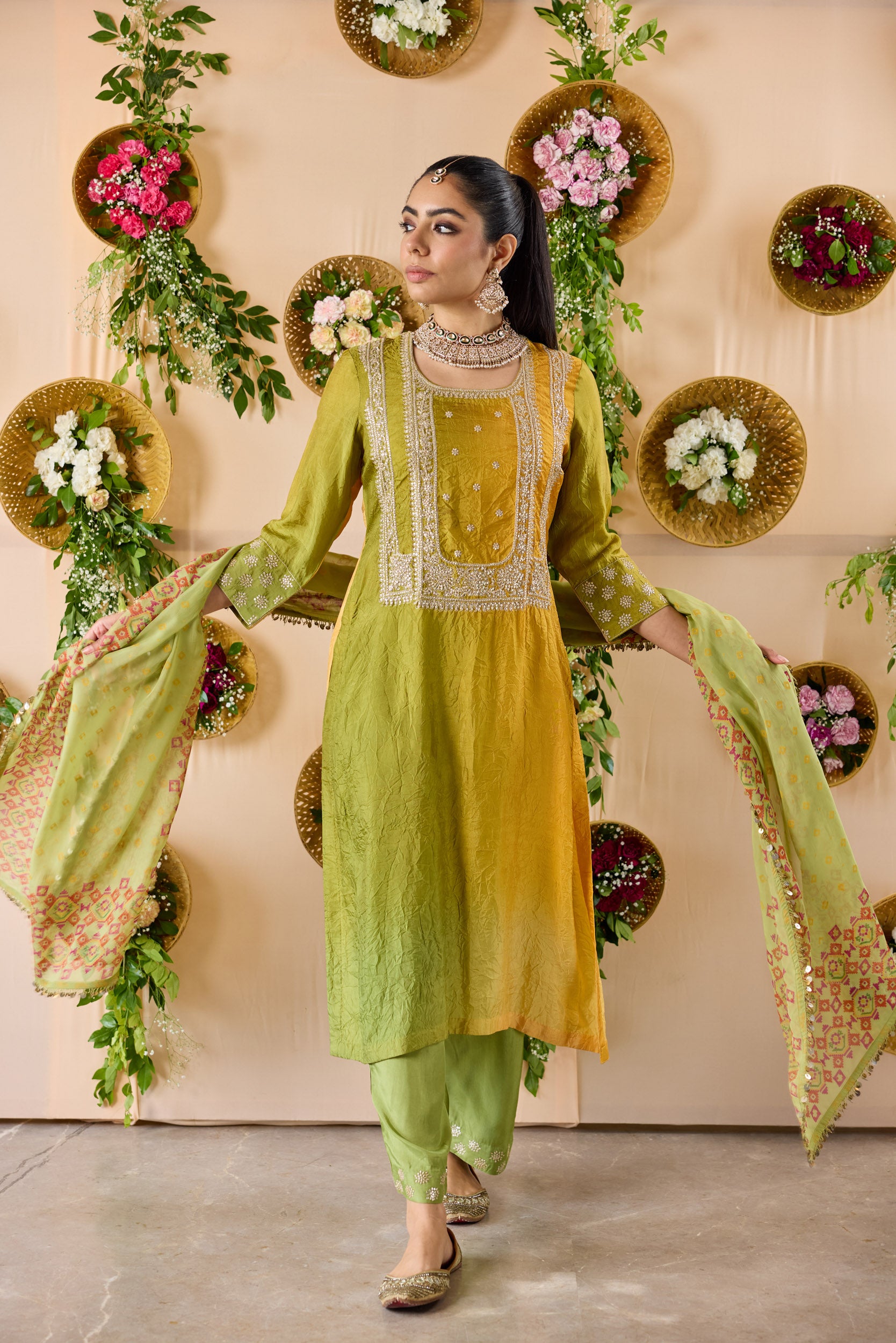 Jadau ombre kurta with pants and Patola dupatta