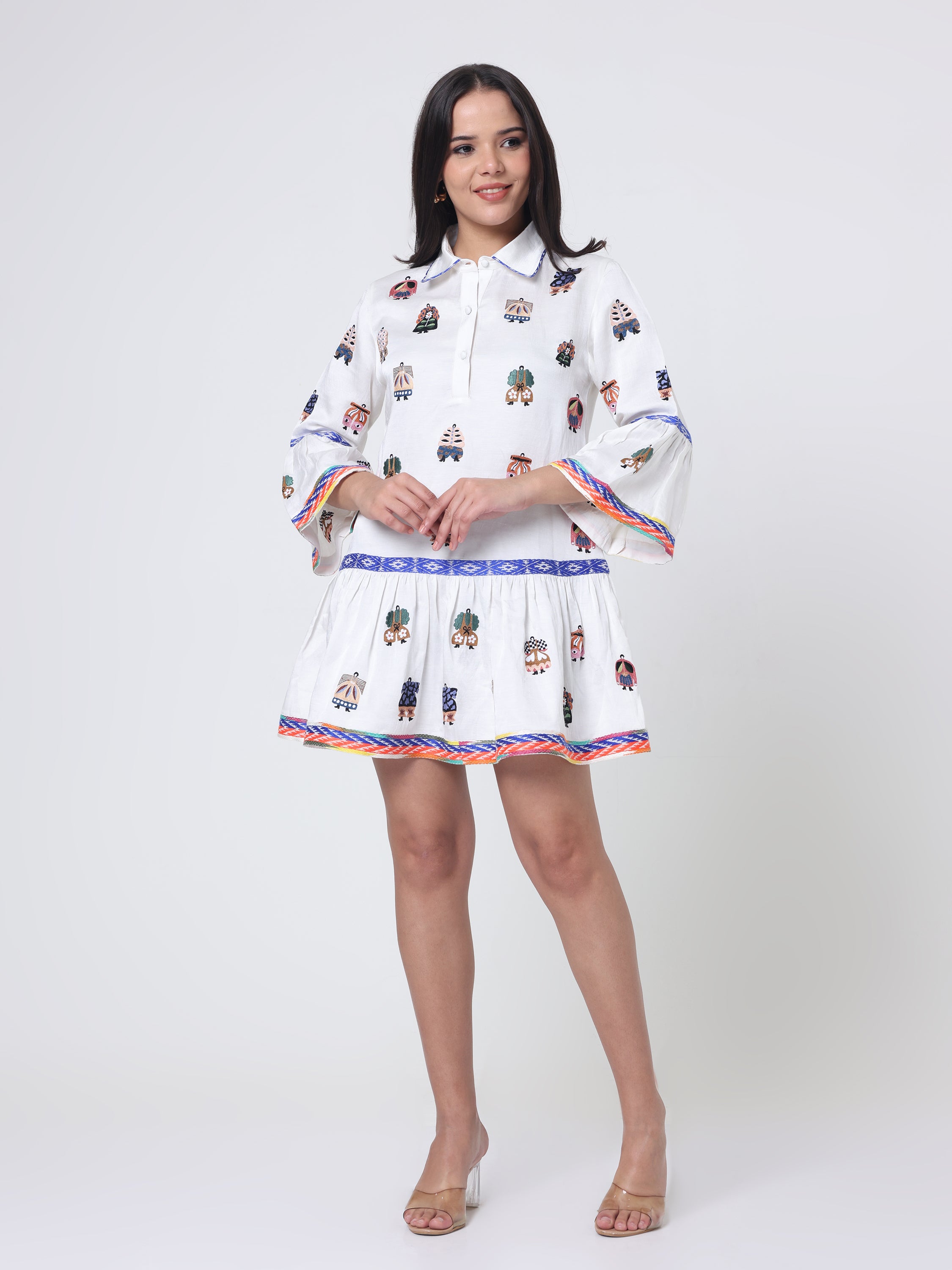 Japanese Motifs Embroidery dress in Linen