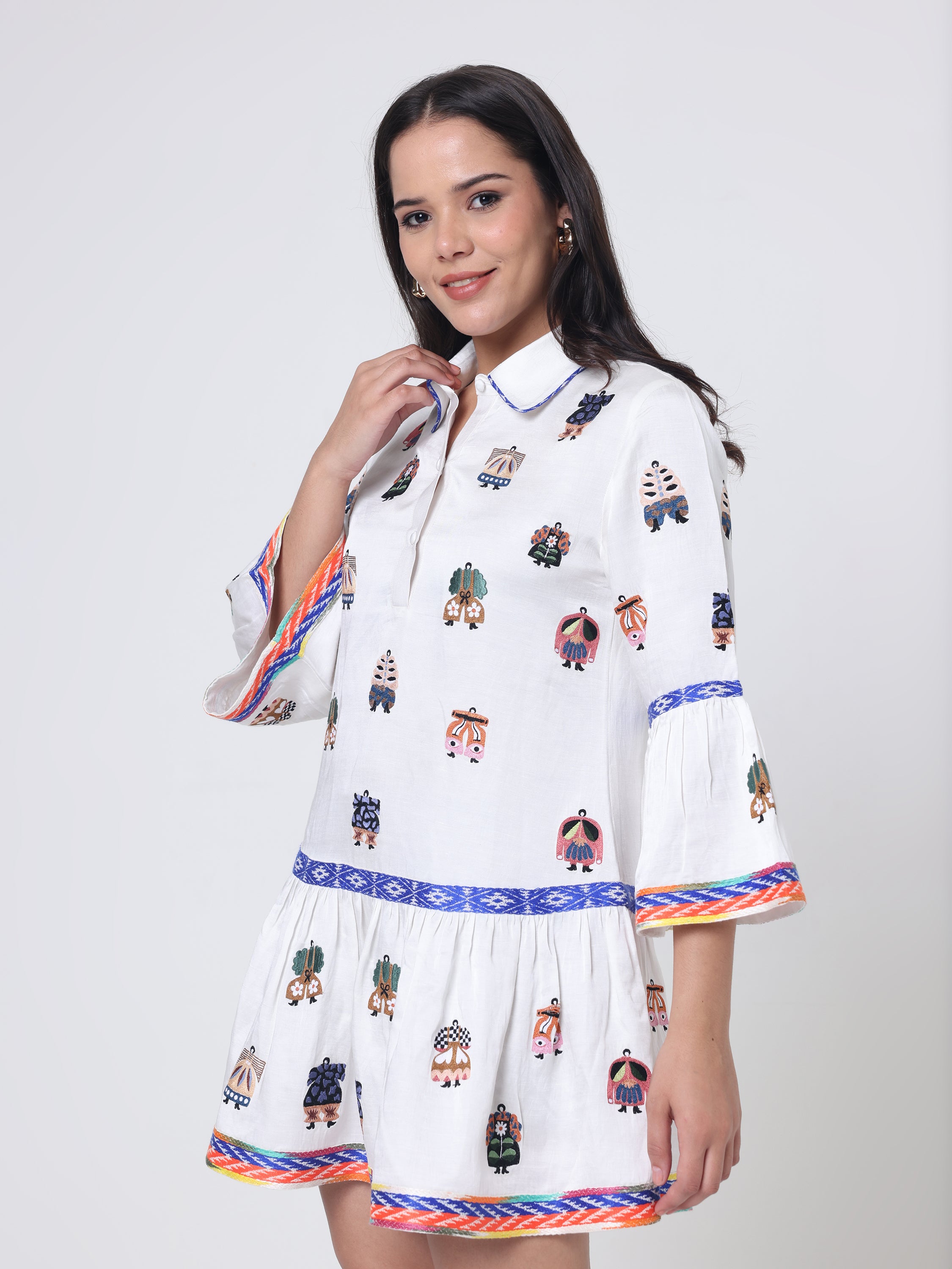 Japanese Motifs Embroidery dress in Linen