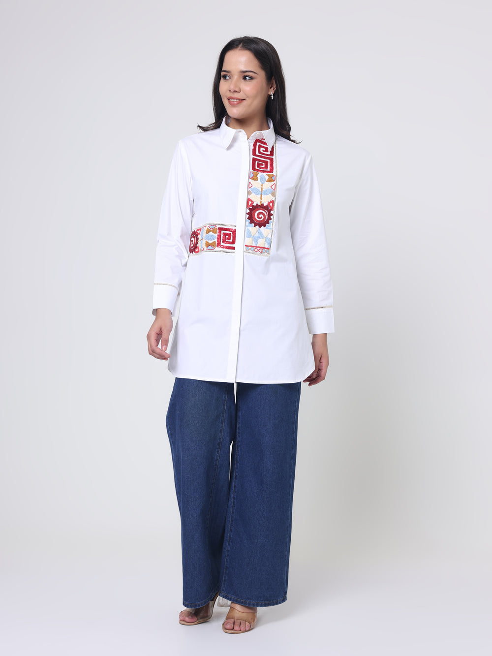 Shirt with L-shaped embroidery with sequin and Thread