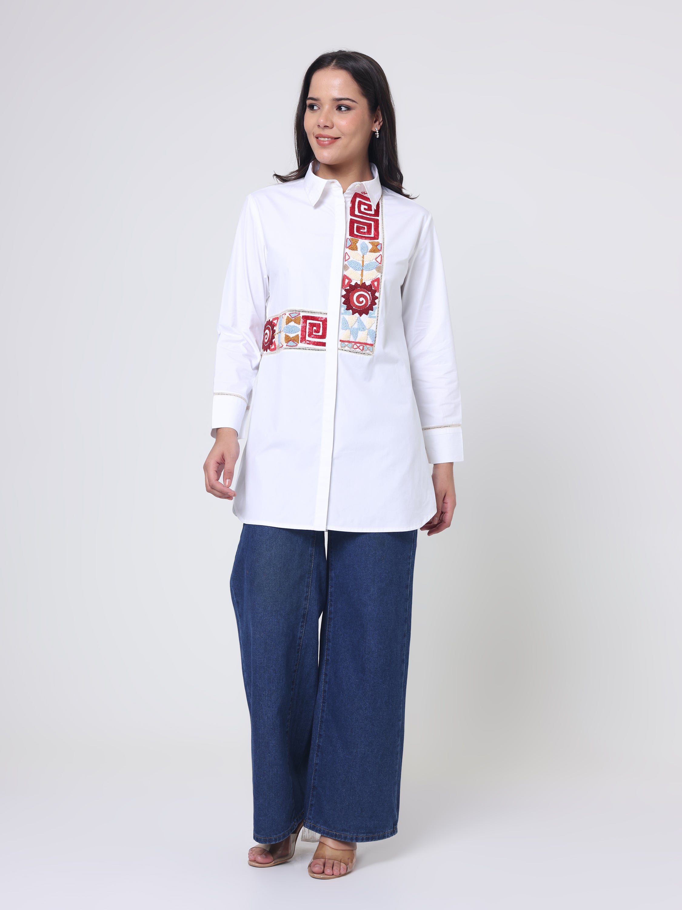 Shirt with L-shaped embroidery with sequin and Thread