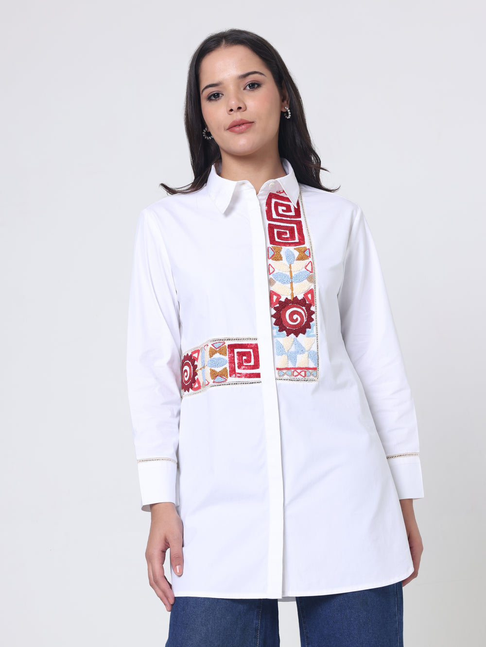 Shirt with L-shaped embroidery with sequin and Thread