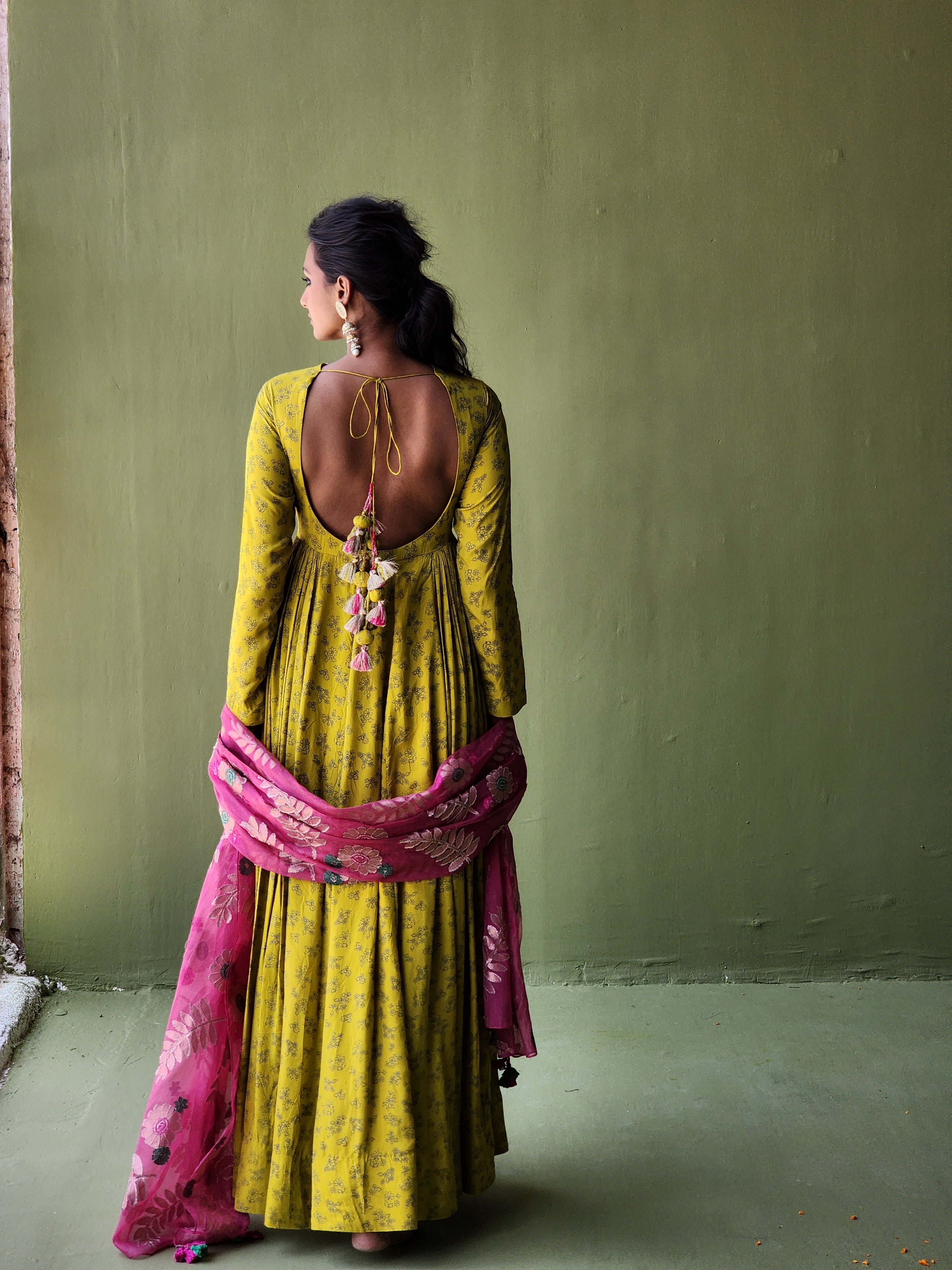 Monotone yoke embroidery Kurta and Handwoven Tissue net Banarasi Dupatta.