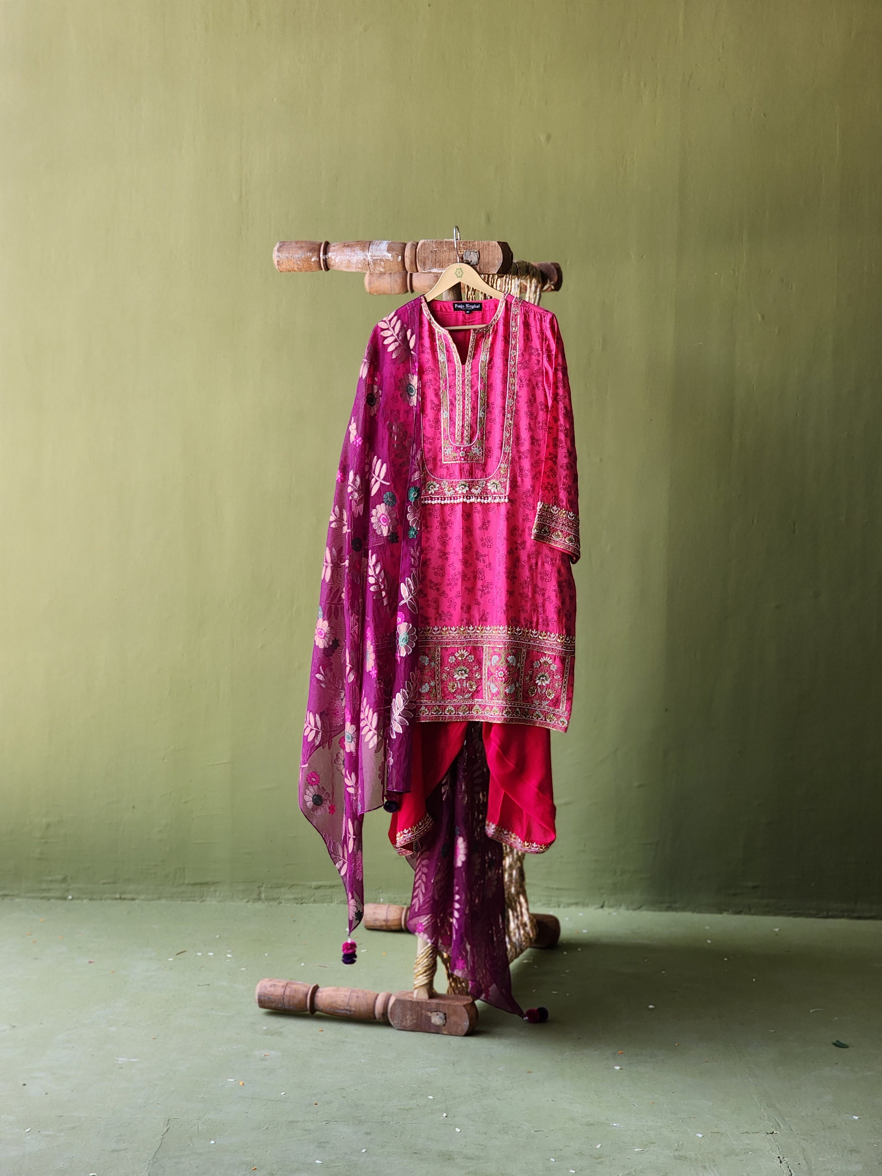 Short kurta with pearl , thread and zari embroidery , Drape pants and Contrast Handwoven Tissue net banarasi dupatta.