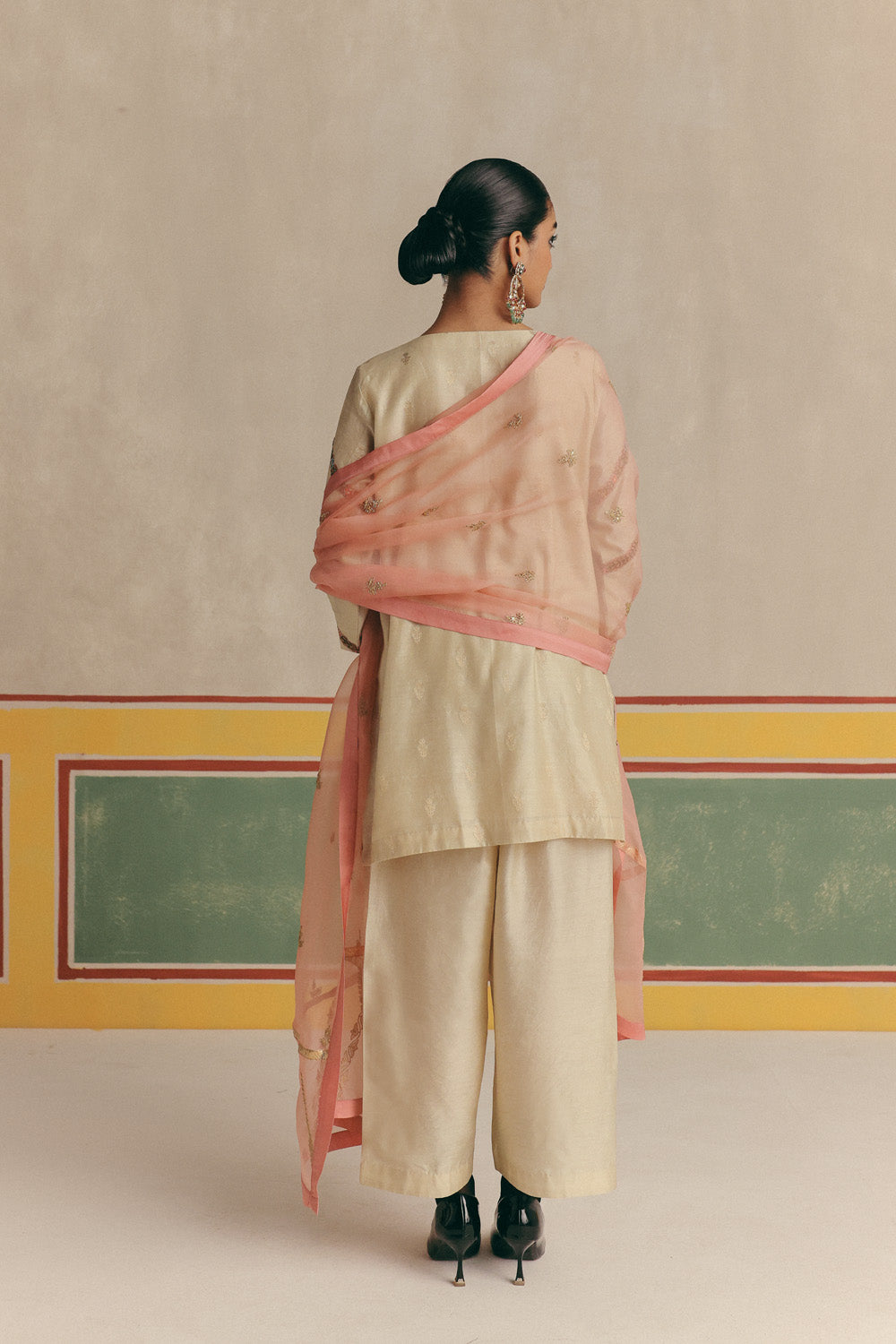 Harshingar Banarsi Embroidered Kurta with pants and Organza dupatta