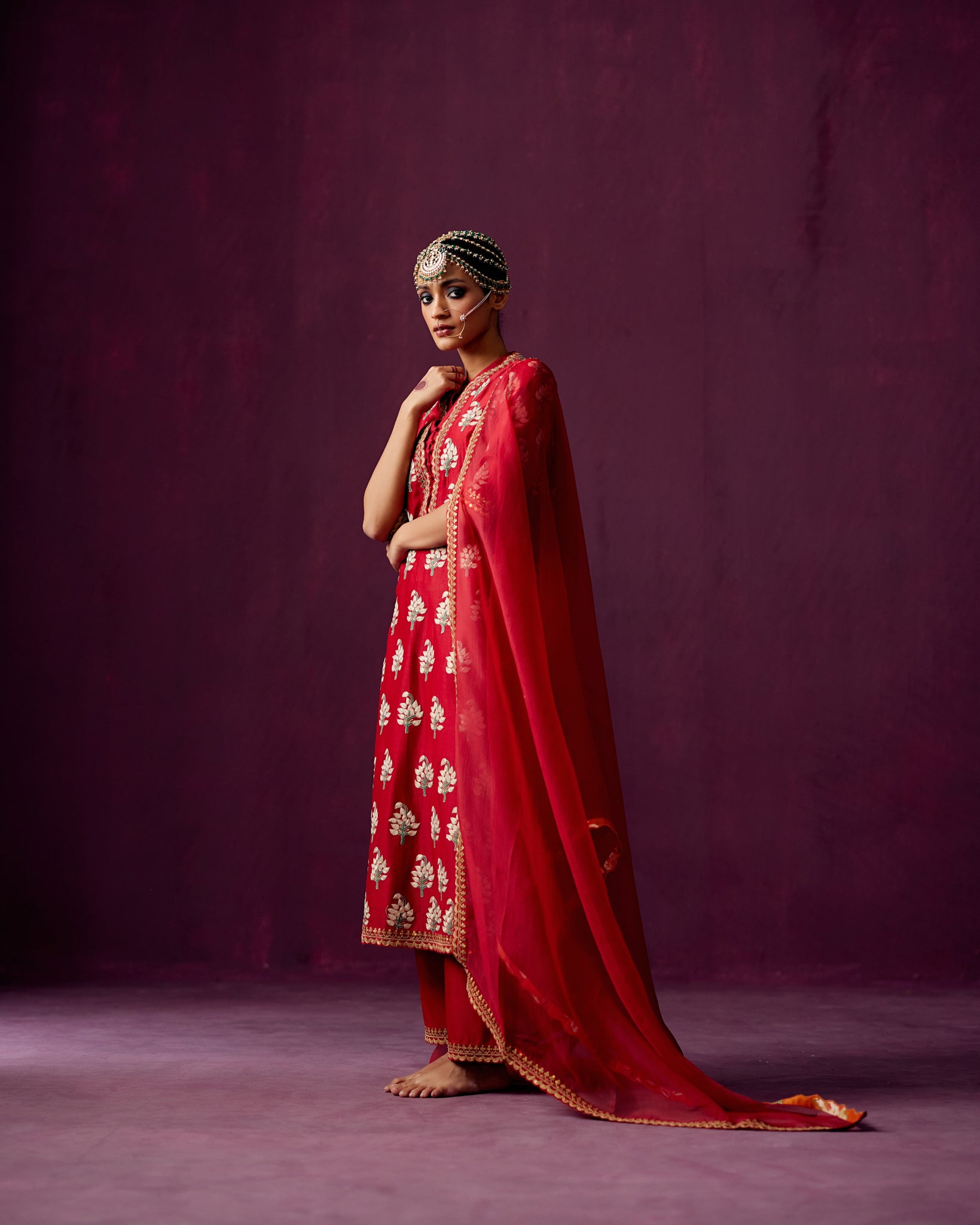 Red Embroidered kurta with Pants & Dupatta