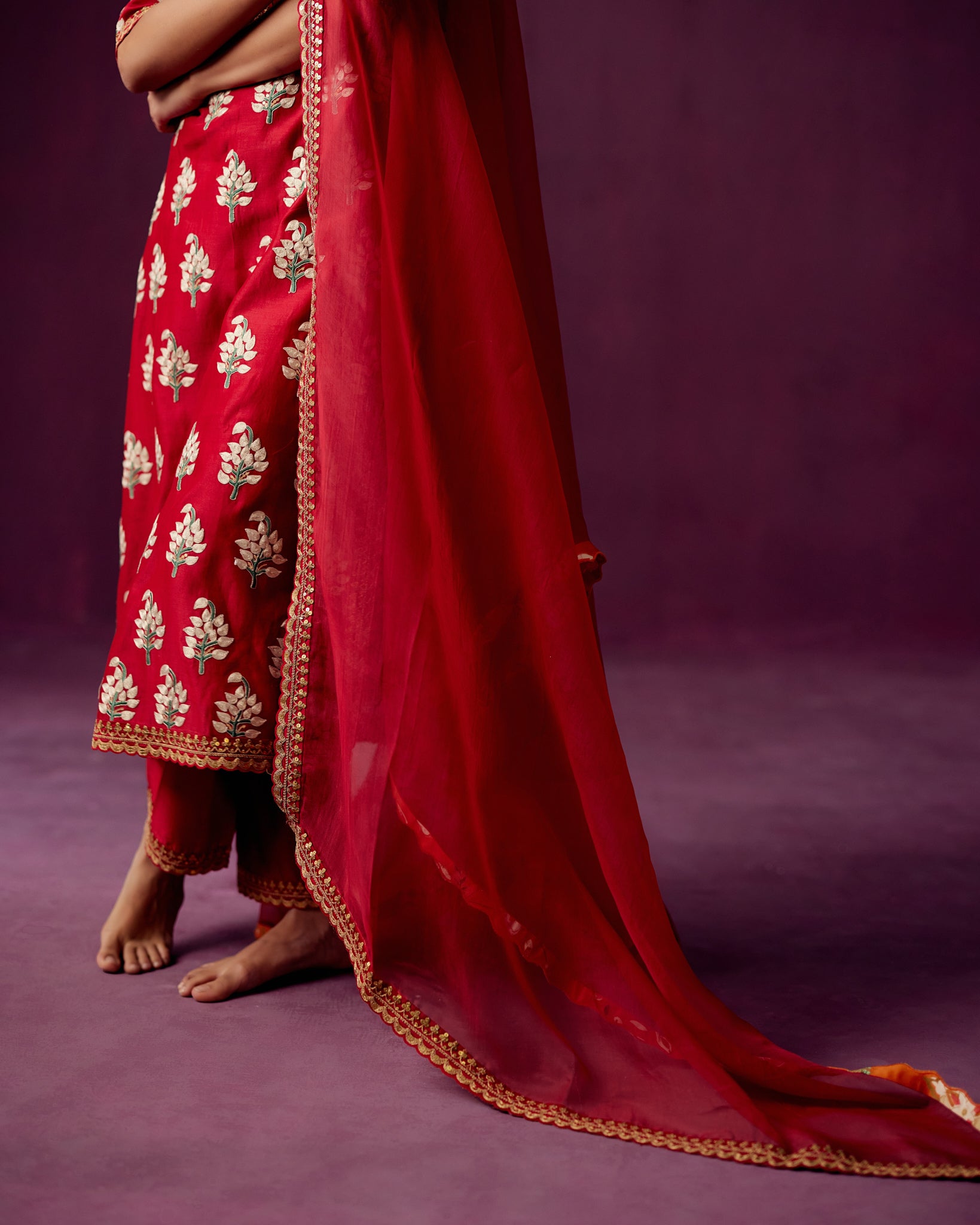 Red Embroidered kurta with Pants & Dupatta