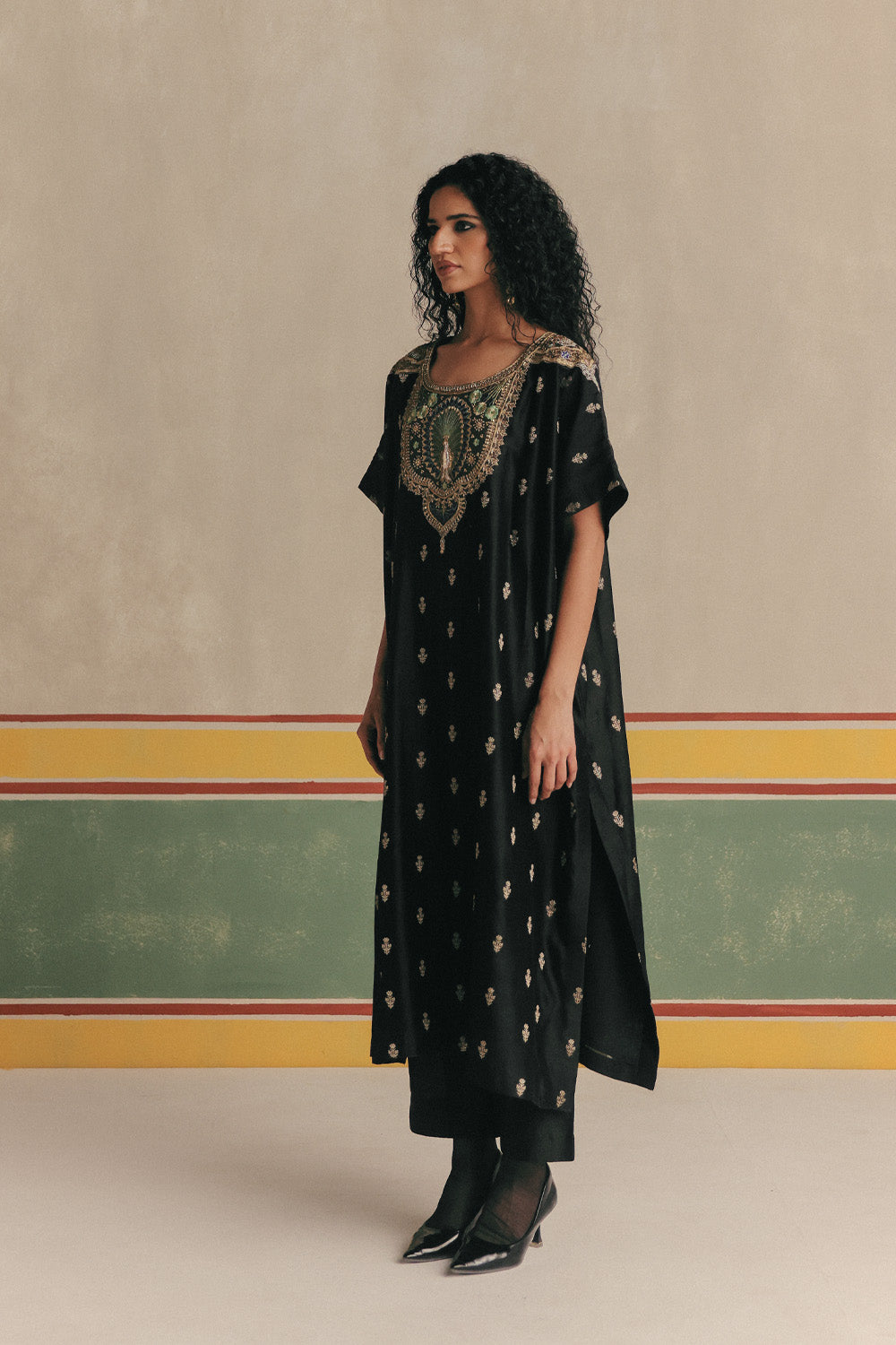 Peacock Banarsi Embroidered Kurta with pants and Organza