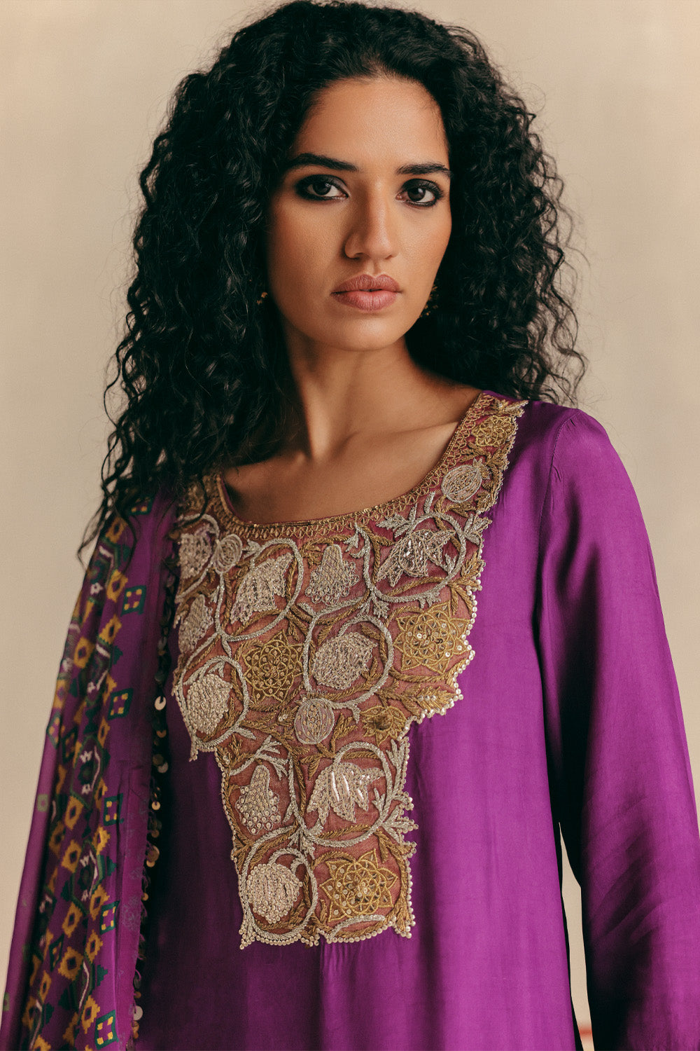 Peony Banarsi Embroidered Kurta with pants and Organza dupatta