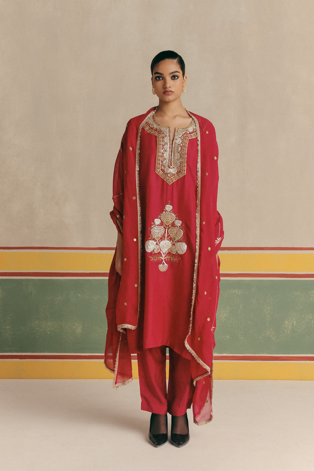Rose Banarsi Embroidered Kurta with pants and Organza dupatta