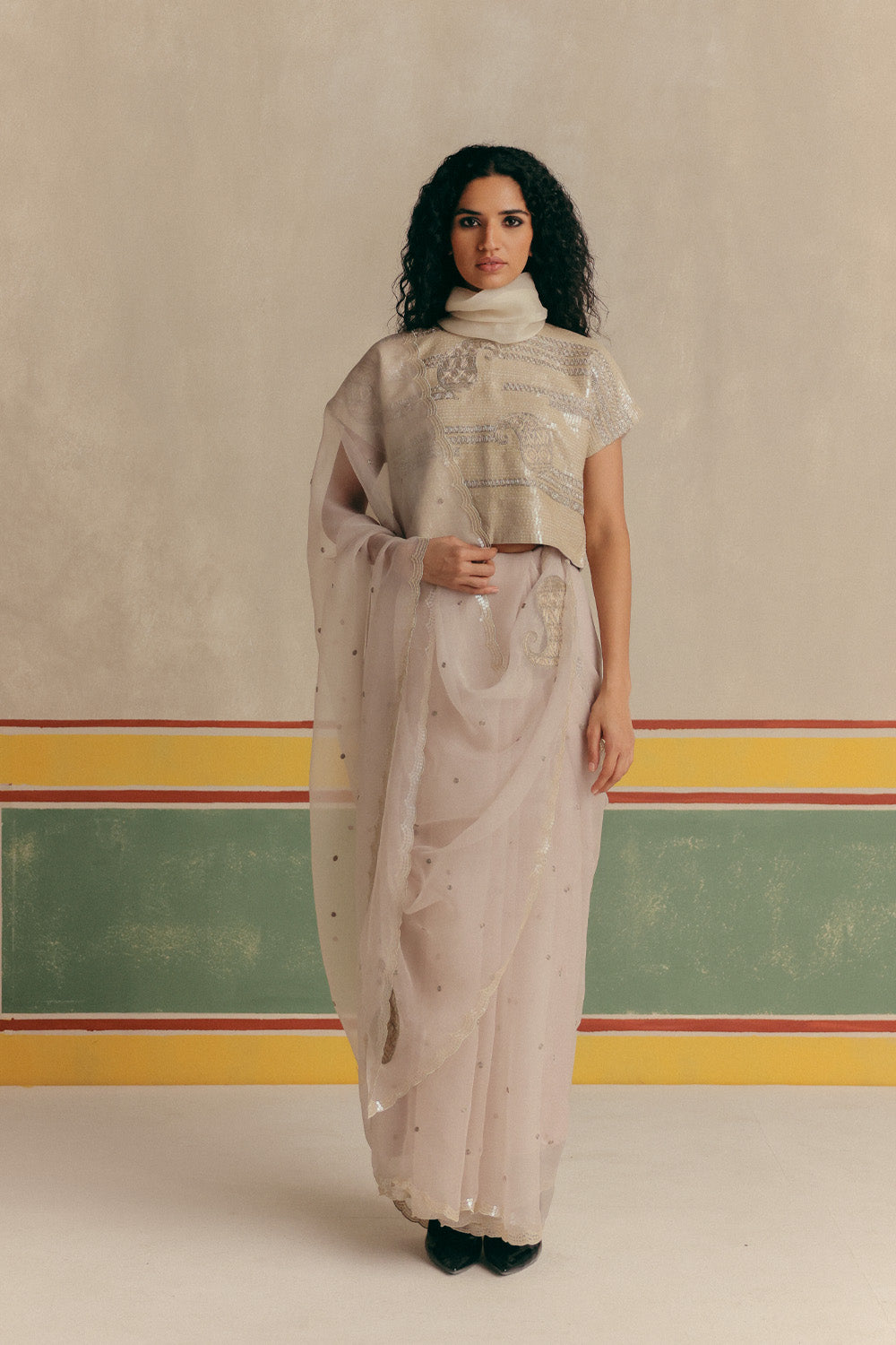 Chandi Antifit Blouse & saree in Organza