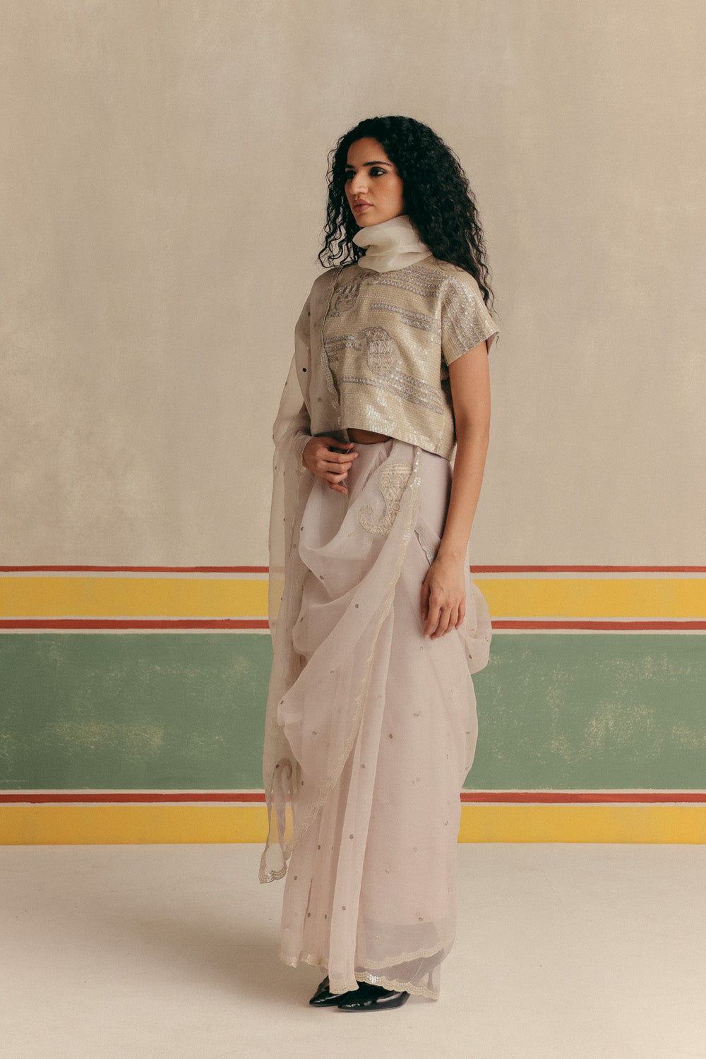 Chandi Antifit Blouse & saree in Organza