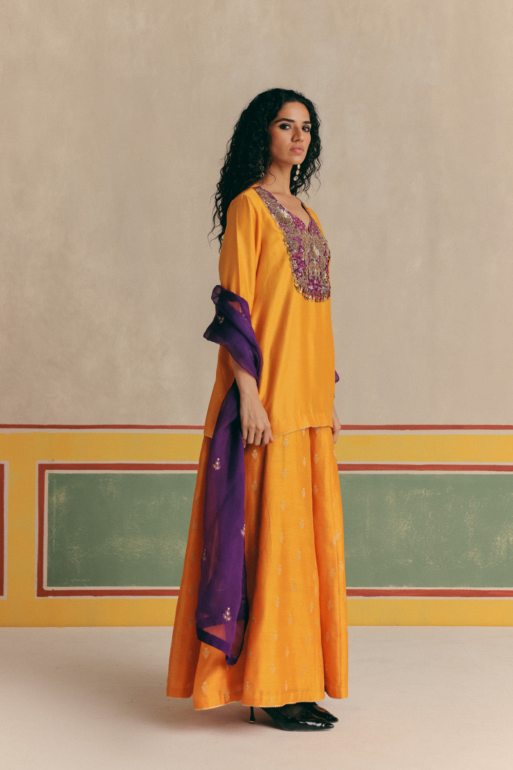 Dahlia Banarsi Embroidered Kurta with pants and Organza dupatta