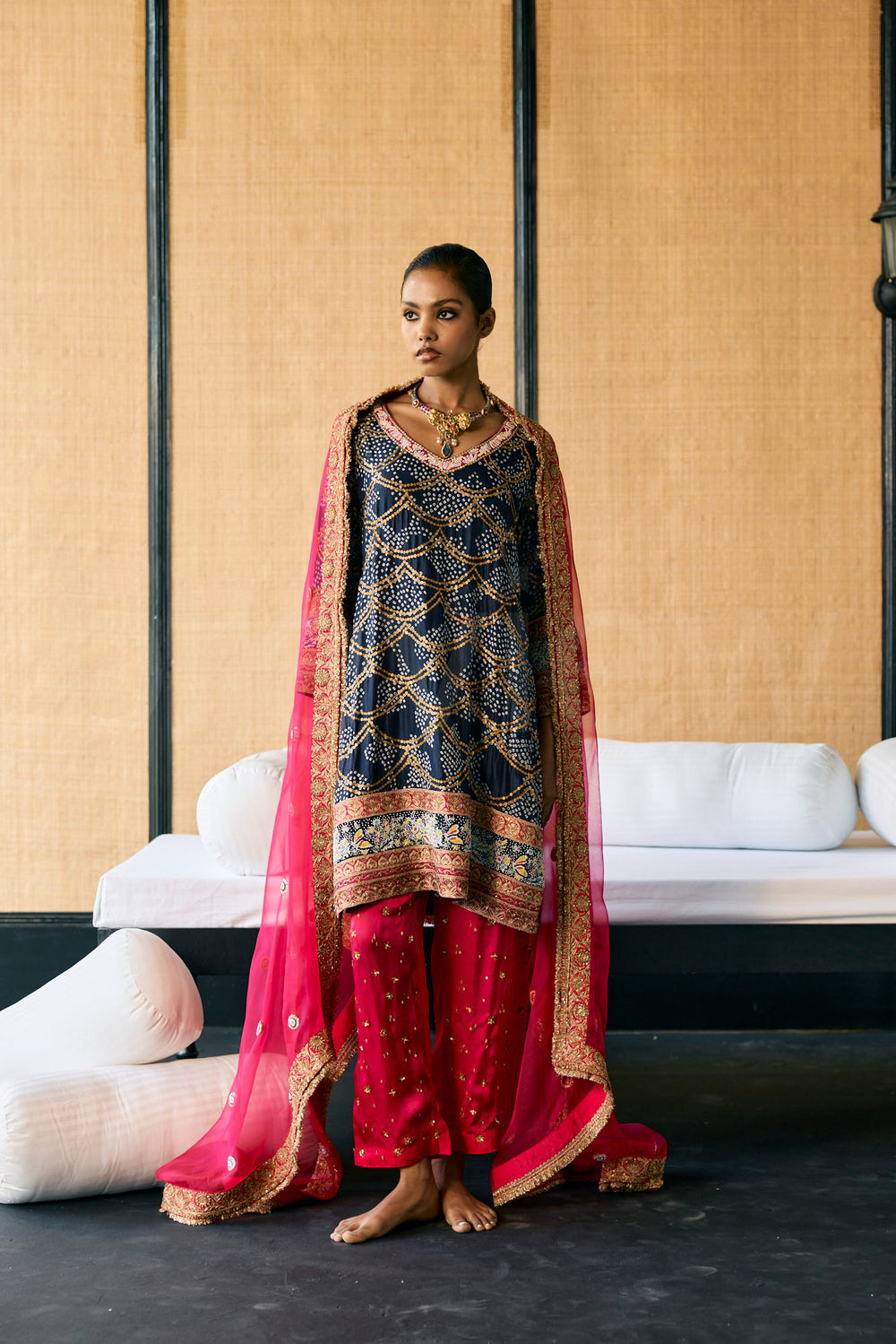 Bandhej silk kurta & Salwar pants along with Organza silk Dupatta