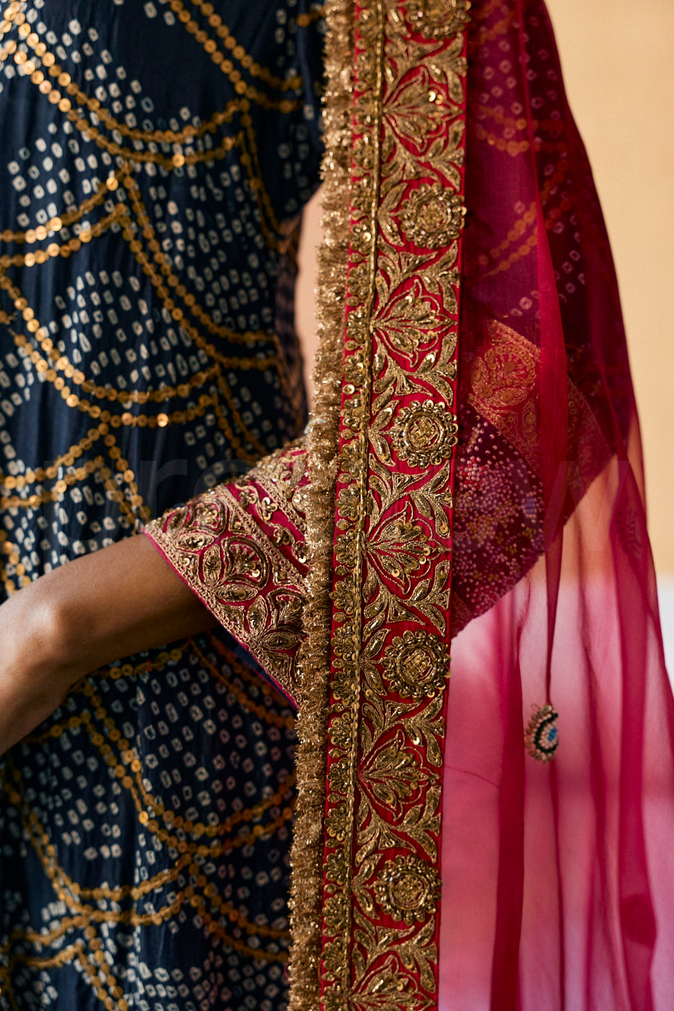 Bandhej silk kurta & Salwar pants along with Organza silk Dupatta