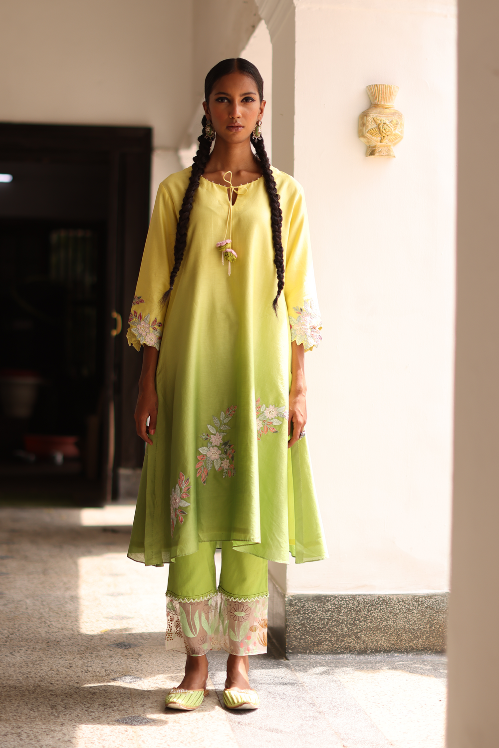 Tuscan Gold Applique Ombre Kurta With Pants, Dupatta & Potli