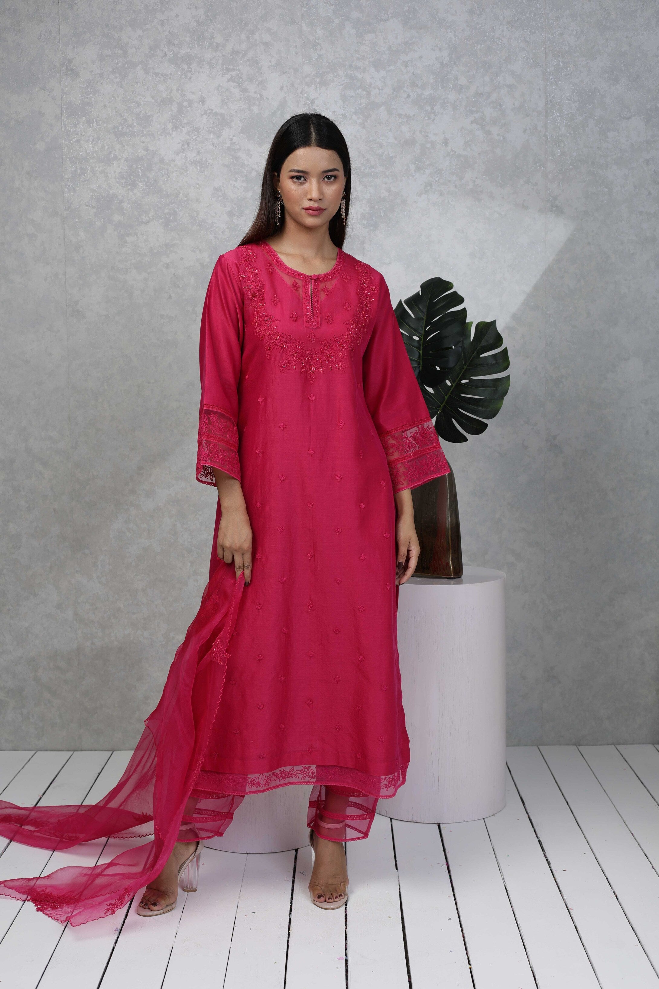 Festive kurta with pants & Organza dupatta