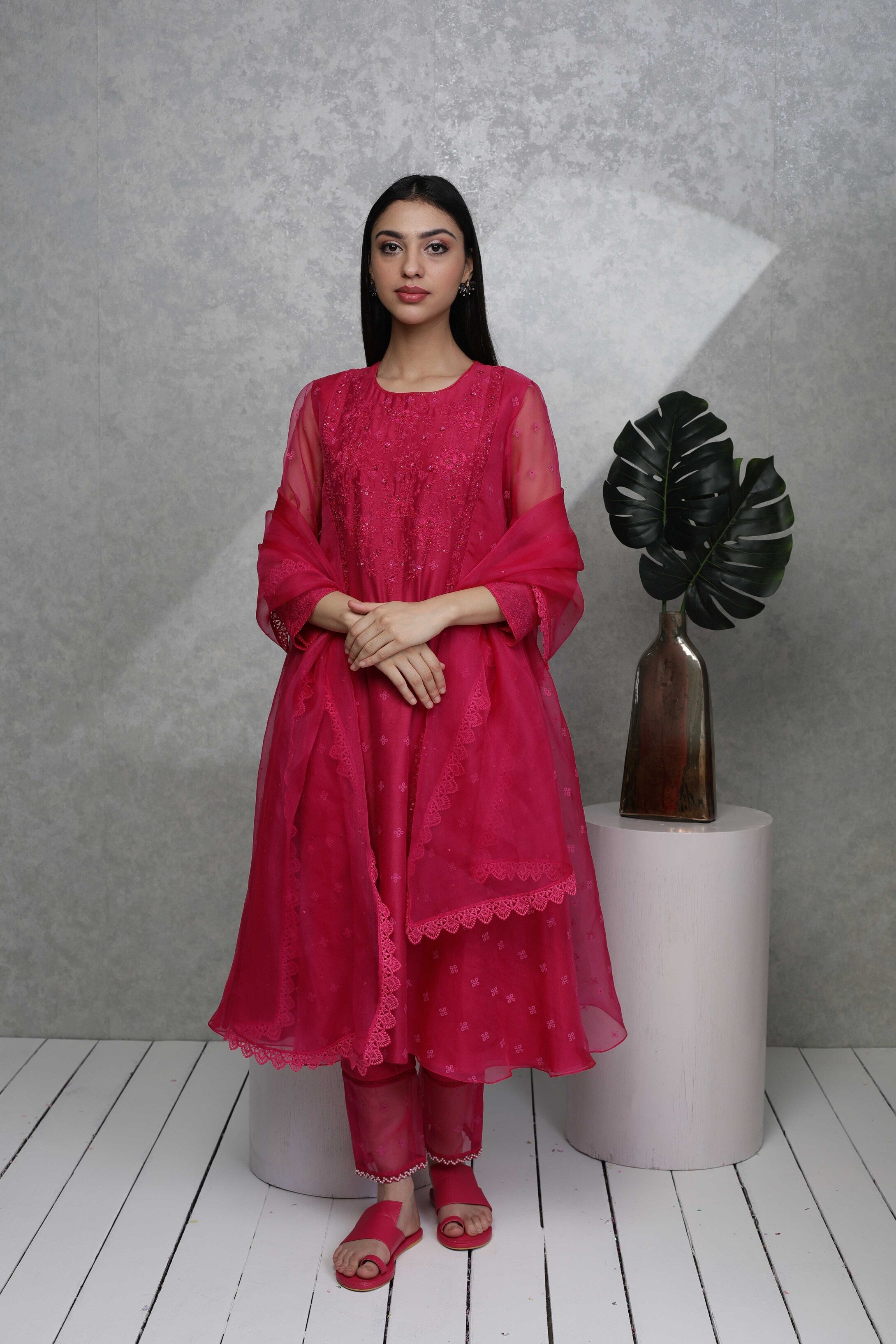 KURTA WITH SIDE PANELS with pants & Organza dupatta