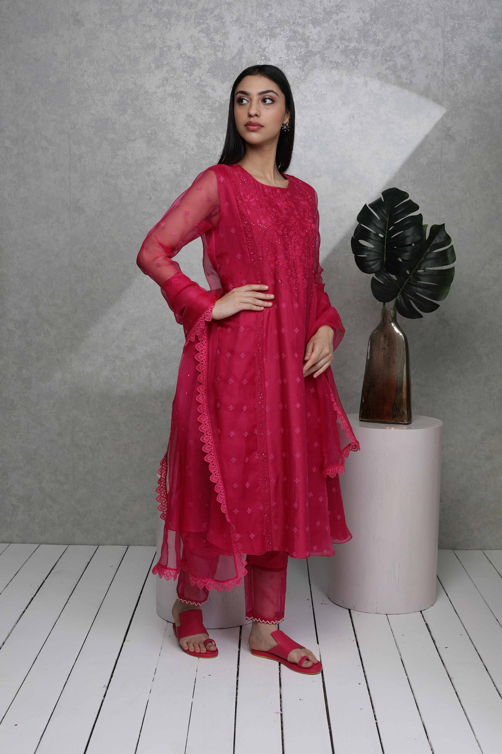 KURTA WITH SIDE PANELS with pants & Organza dupatta